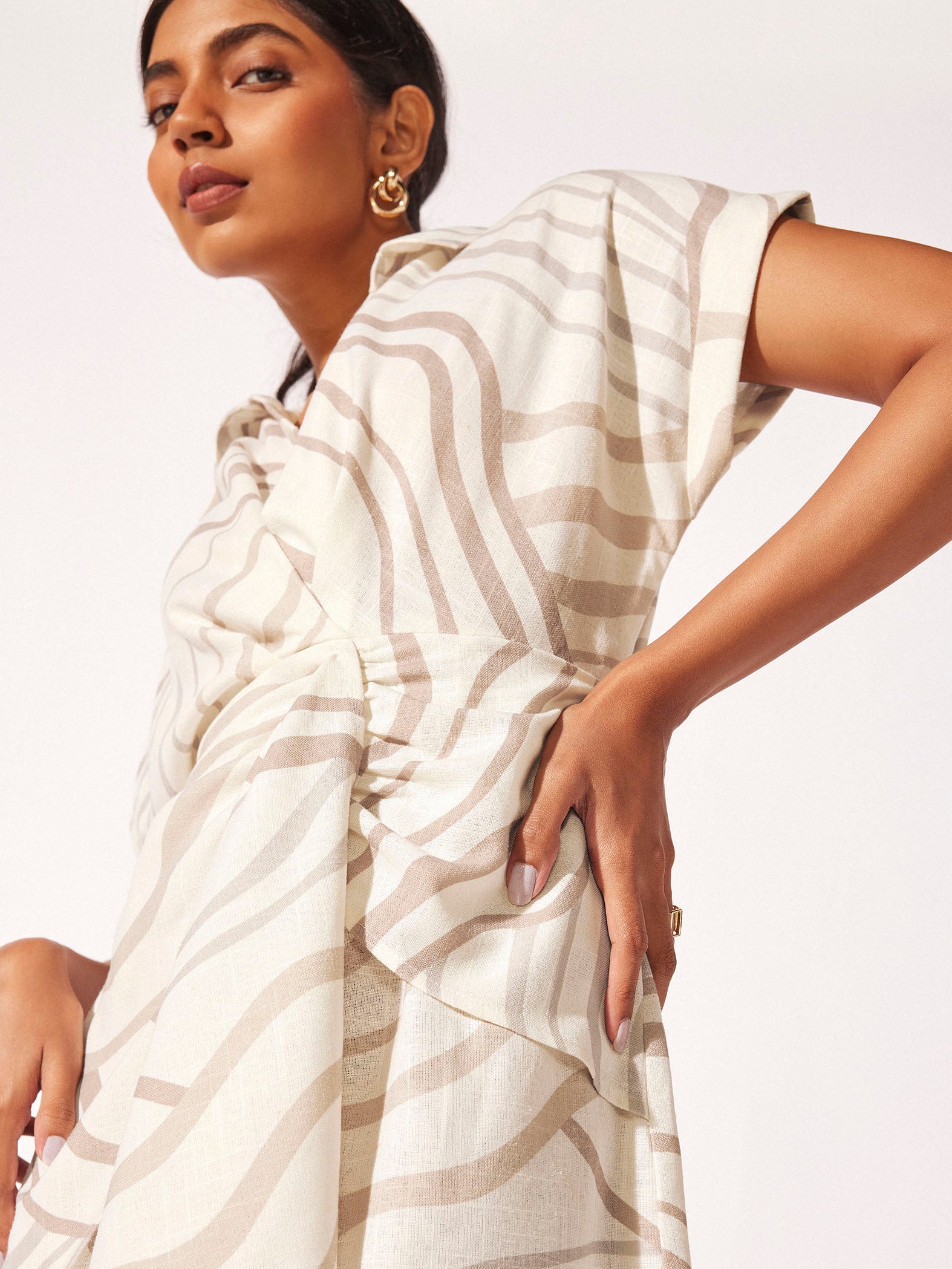 Abstract Wavy Print Linen Dress