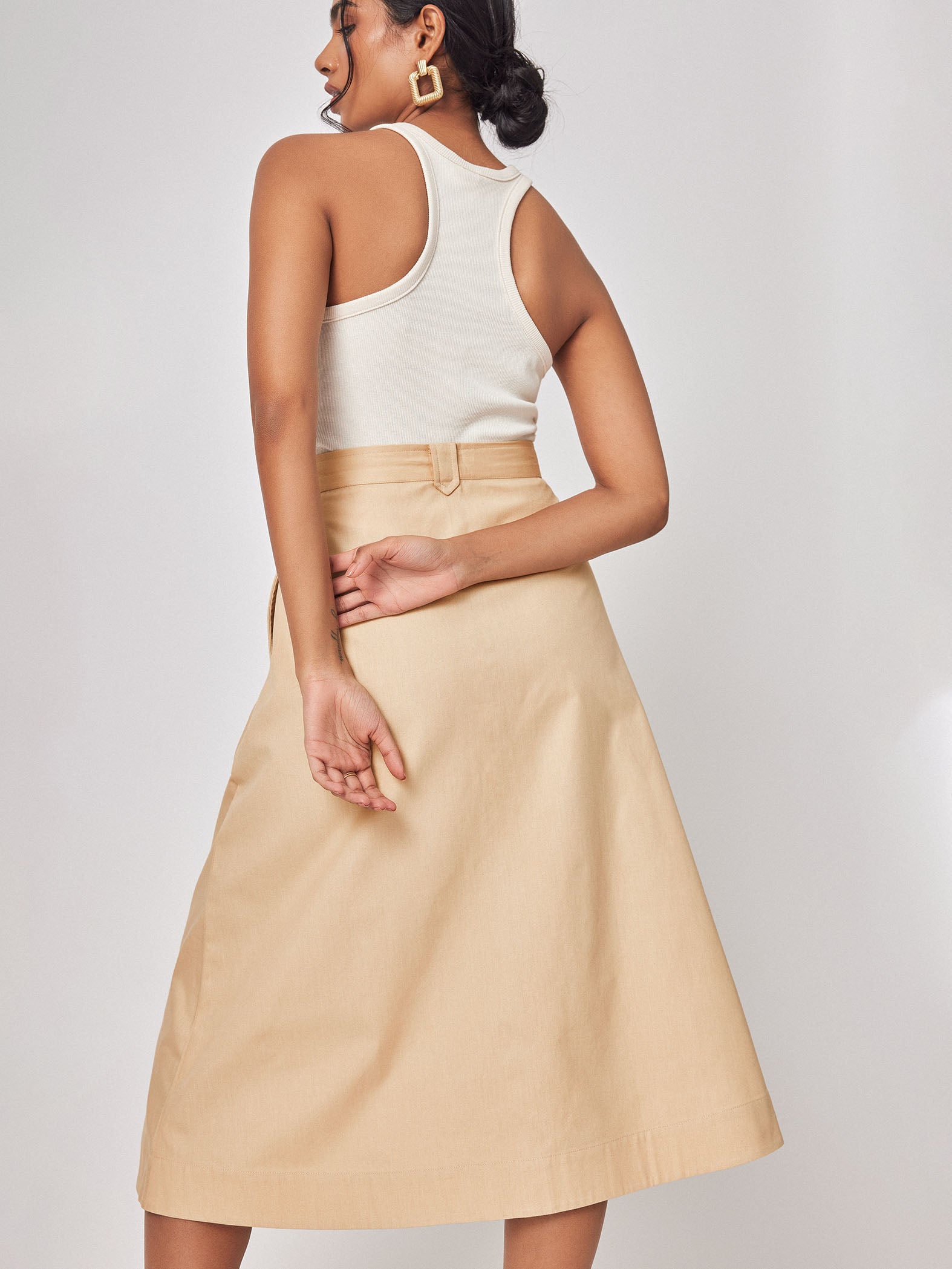 Button down skirt beige hotsell