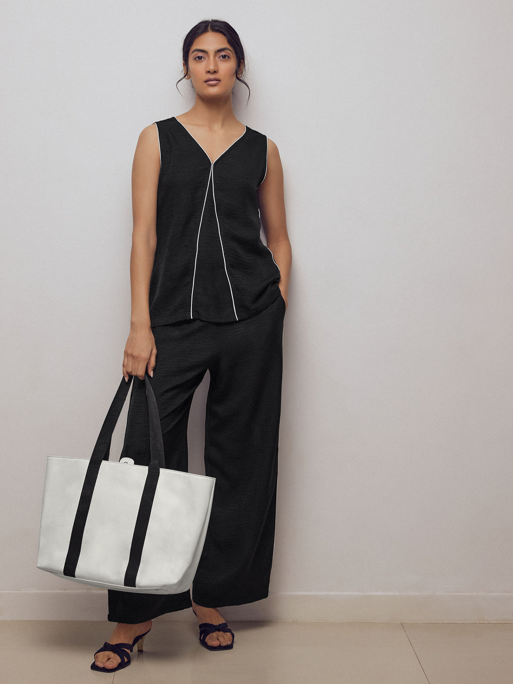 Black Contrast Piping Godet Top