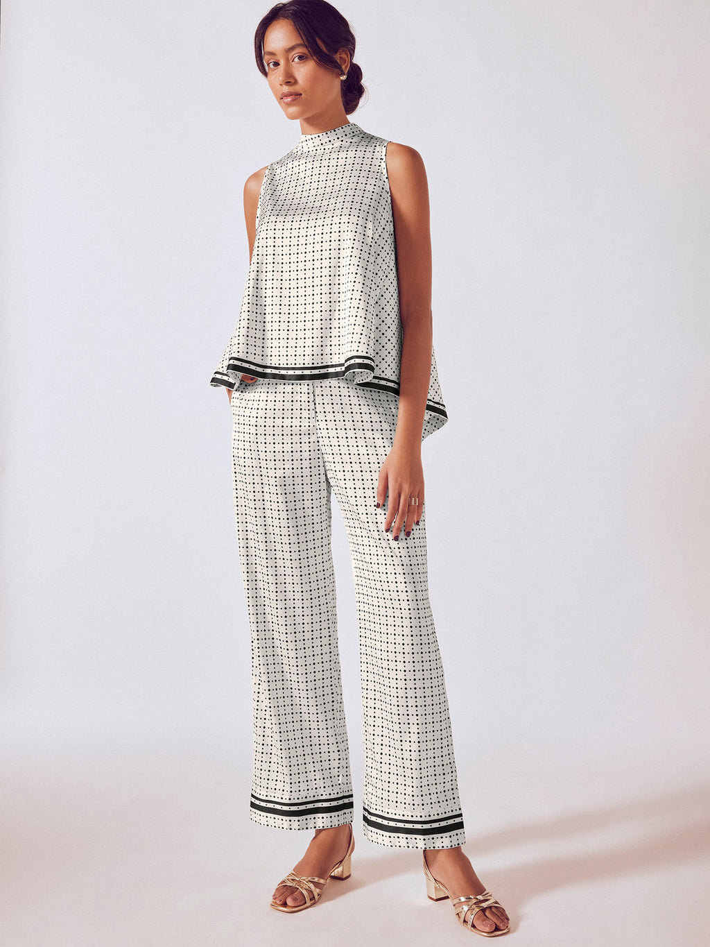 Monochrome Polka Striped Pants