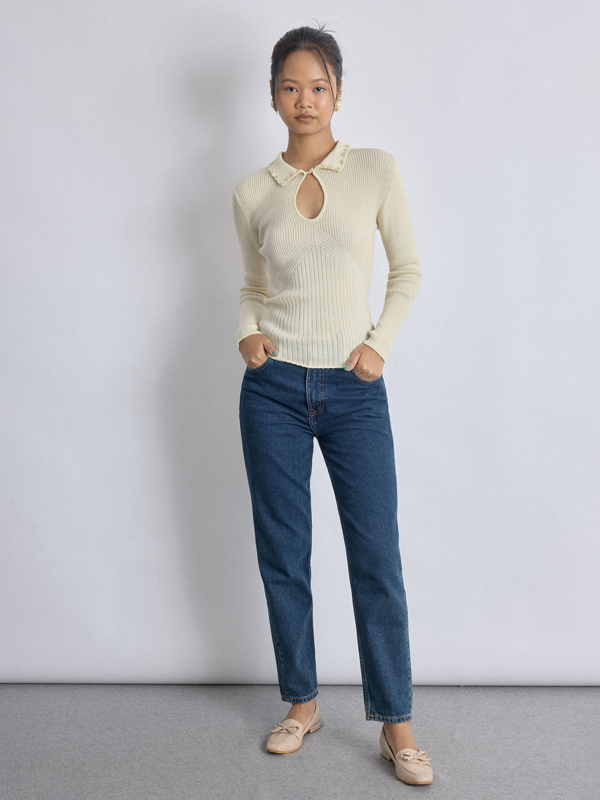 Off White Pearl Collar Knit Top