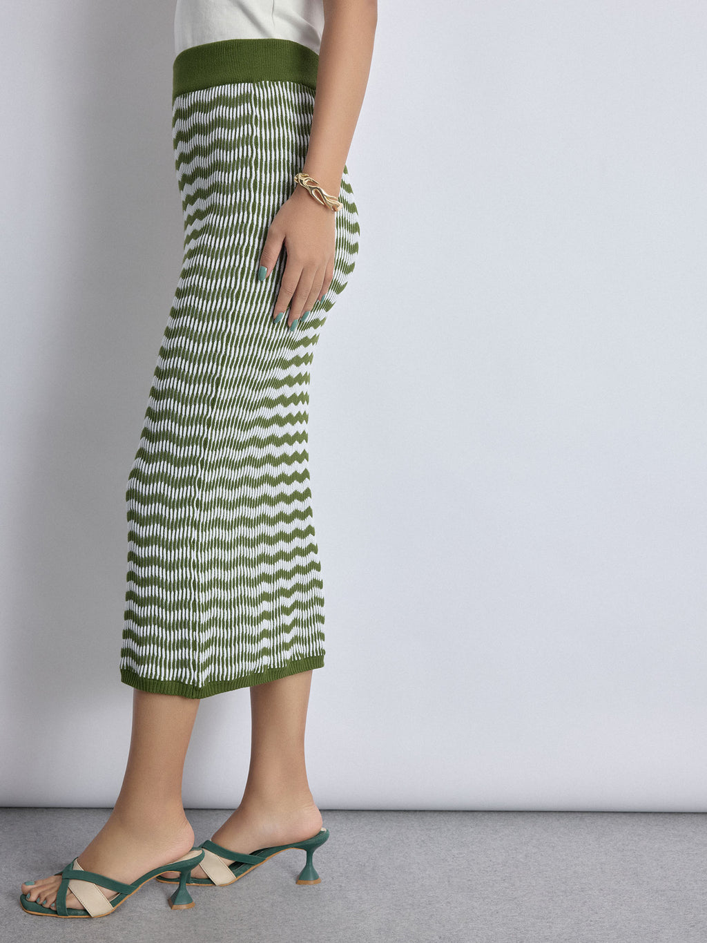 Olive Wave Jacquard Knit Skirt