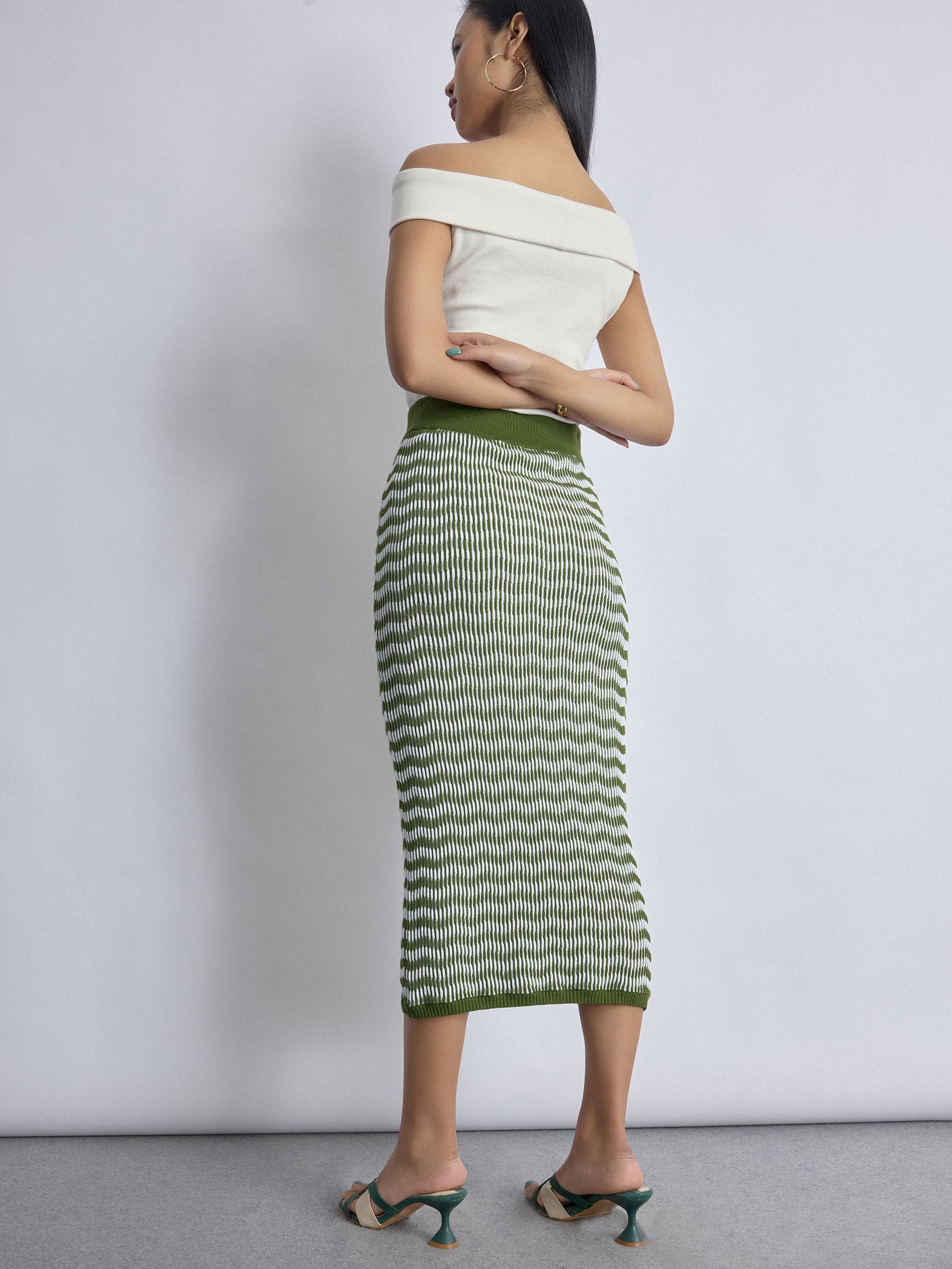 Olive Wave Jacquard Knit Skirt