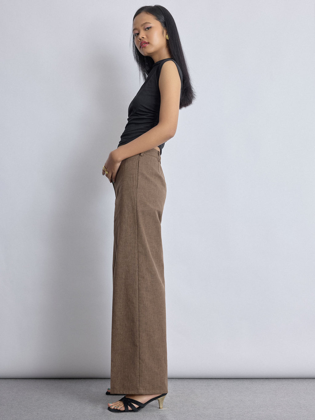 Walnut Linen Pleated Pants