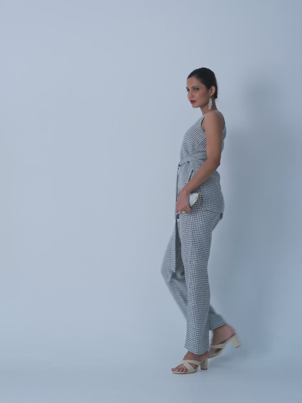 Grey & White Houndstooth Tie Top