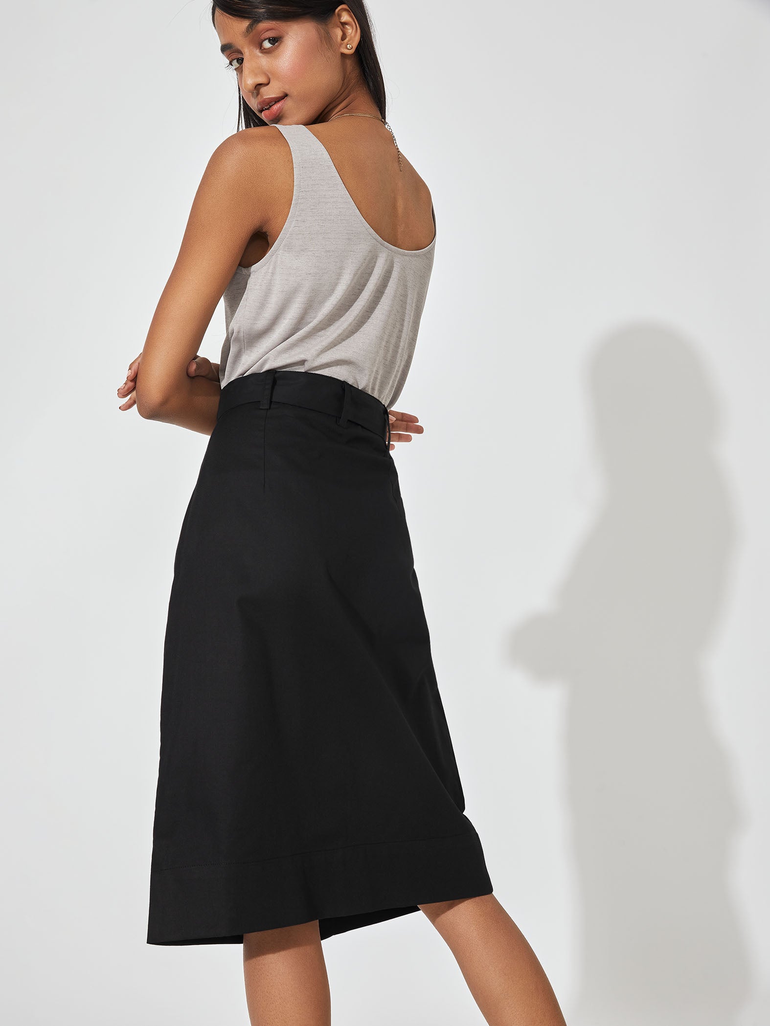 Long black pencil skirt online hotsell