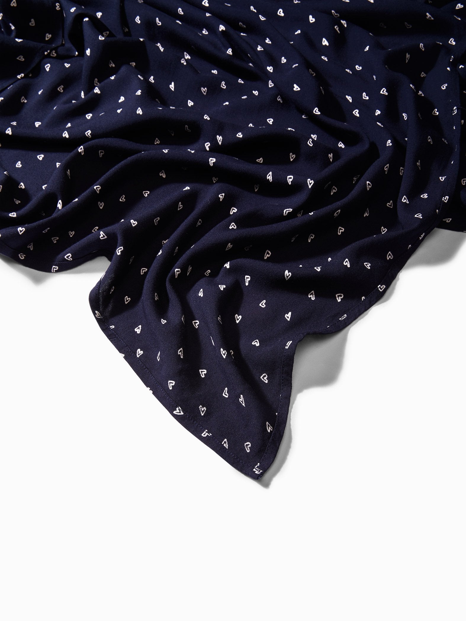 Midnight Hearts Scarf