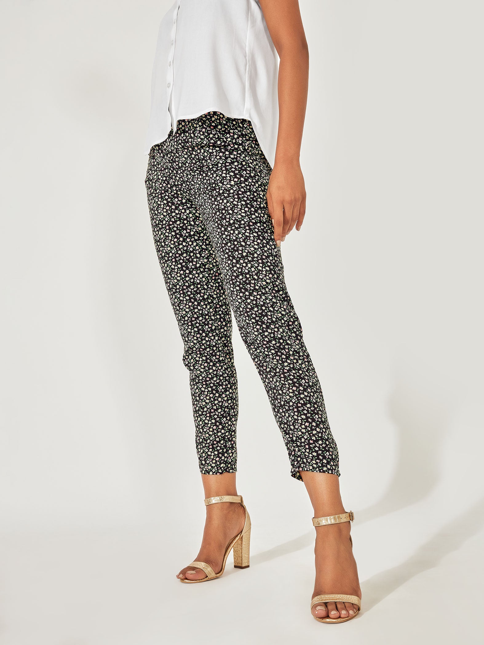 Monochrome Floral Tapered Pants