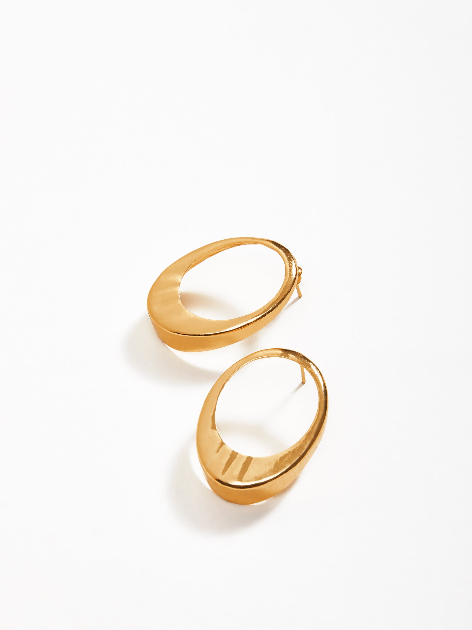 Gold Oval studs