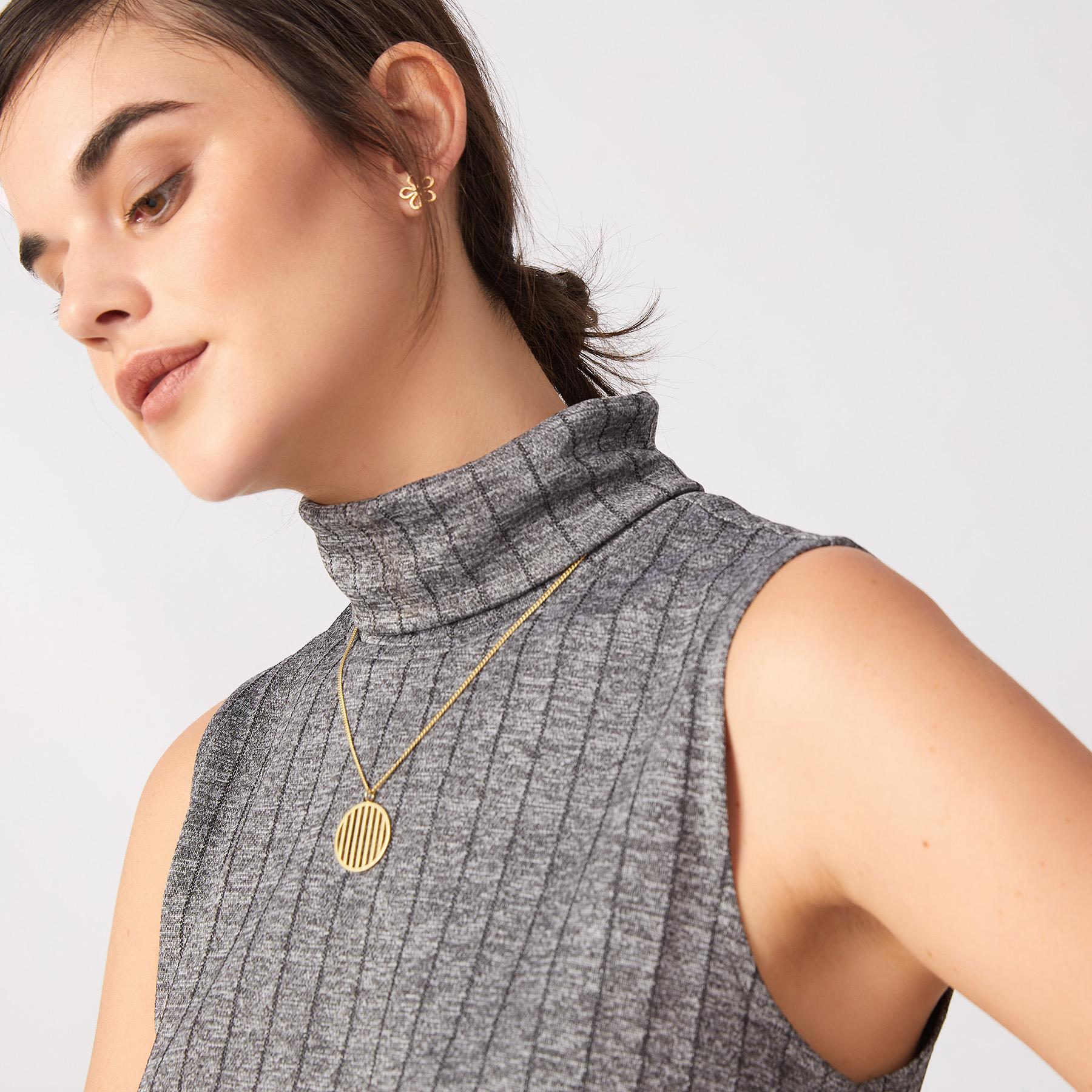 Gold Matte Bar Circle Necklace