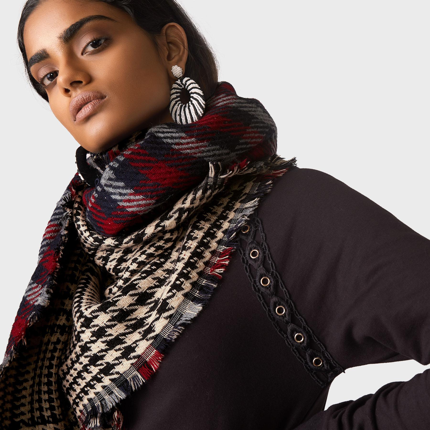 Plaid Reversible Scarf