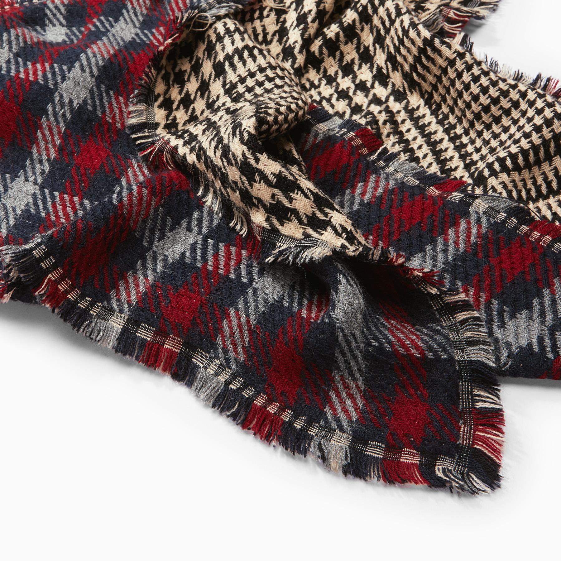 Plaid Reversible Scarf
